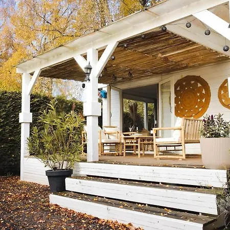 June - Veluwe Hideaway Met Sauna