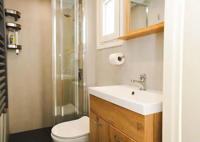 June - Veluwe Hideaway Met Sauna بيت للعطل